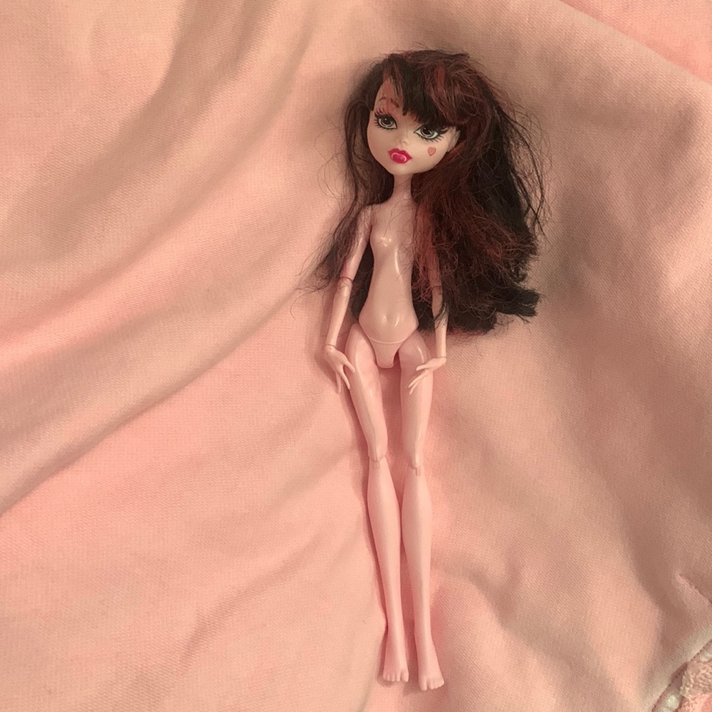 Monster High Scaris City of Frights Draculaura Doll